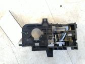 Manecilla interna puerta delantera