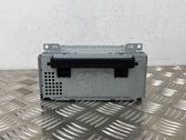 Radio / CD-Player / DVD-Player / Navigation