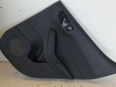 Moldura del tarjetero de la puerta trasera