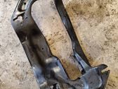 Gearbox mounting bracket