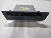 Radio / CD-Player / DVD-Player / Navigation