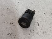 Bouton poussoir de démarrage du moteur