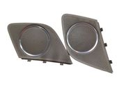 Grilles/couvercle de haut-parleur latéral