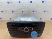 Radio / CD-Player / DVD-Player / Navigation