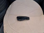 Rear bumper mounting bracket