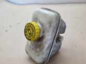 Brake fluid reservoir