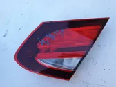 Tailgate rear/tail lights