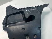 Bumper support mounting bracket corner