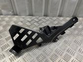 Rear bumper mounting bracket