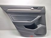 Moldura del tarjetero de la puerta trasera