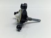Rear window lifting mechanism without motor