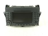 Radio / CD-Player / DVD-Player / Navigation