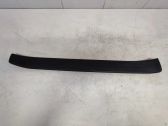 Side skirt front trim