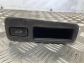 Tailgate/boot open switch button