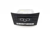 Radio/CD/DVD/GPS head unit