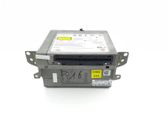 Radio / CD-Player / DVD-Player / Navigation