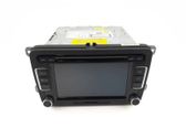 Radio / CD-Player / DVD-Player / Navigation