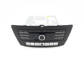 Radio / CD-Player / DVD-Player / Navigation