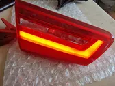 Tailgate rear/tail lights