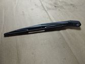 Rear wiper blade arm