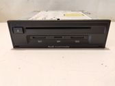 Radio / CD-Player / DVD-Player / Navigation