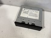 Radio / CD-Player / DVD-Player / Navigation
