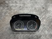 Geschwindigkeitsmesser Cockpit