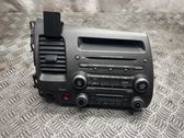 Radio / CD-Player / DVD-Player / Navigation