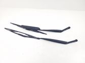 Windshield/front glass wiper blade