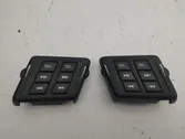 Steering wheel buttons/switches