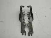 Engine bonnet/hood hinges