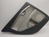 Moldura del tarjetero de la puerta trasera