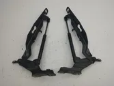 Engine bonnet/hood hinges