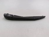 Rear wiper blade arm