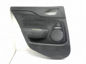 Moldura del tarjetero de la puerta trasera