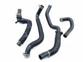 Tuyau de liquide de refroidissement moteur