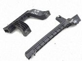Rear door windshield rail