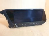 Radio / CD-Player / DVD-Player / Navigation