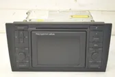 Radio / CD-Player / DVD-Player / Navigation