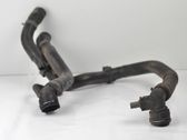 Tuyau de liquide de refroidissement moteur