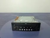 Radio/CD/DVD/GPS-pääyksikkö