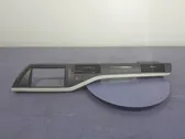 Other sill/pillar trim element