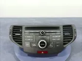 Radio/CD/DVD/GPS-pääyksikkö