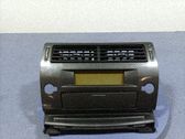 Radio/CD/DVD/GPS-pääyksikkö