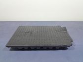 Engine bonnet/hood sound/heat insulation