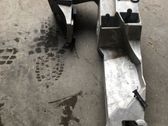Gearbox mounting bracket