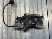 Engine bonnet/hood lock/catch