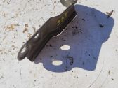 Fender mounting bracket