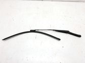 Windshield/front glass wiper blade