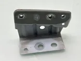 Fender mounting bracket